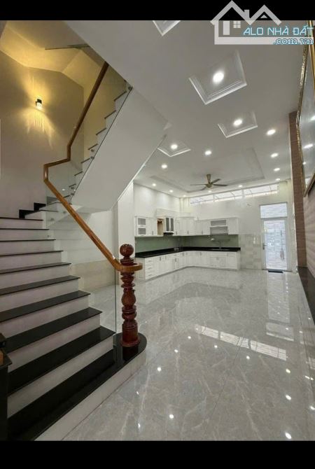 Cơ Hội Đầu Tư Hiếm Có – Nhà 65m² Đường Trương Định, Quận 3, Giá Tốt 3 Tỷ 500 - 2