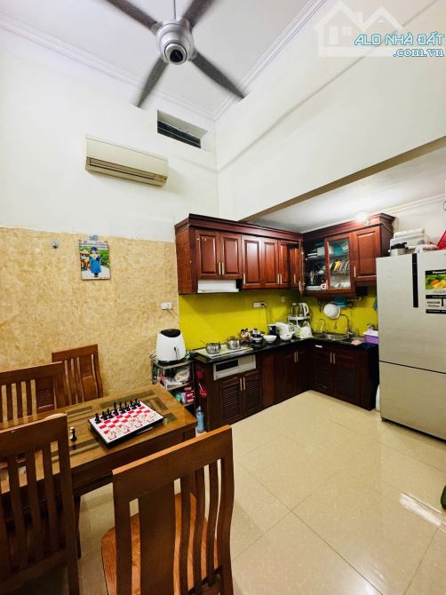 Bán nhà ngõ 155 Cầu Giấy, Hà Nội. Giá 8,6 tỷ. Diện tích 40/46m2 - 2