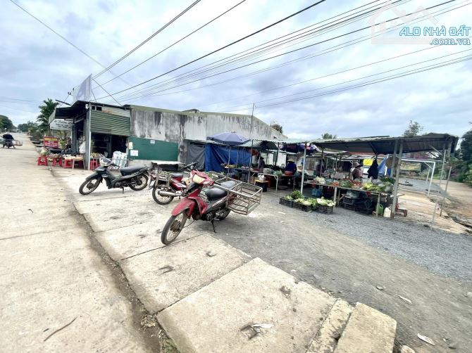 BÁN GẤP CĂN NHÀ THÔN 8 - CƯ ÊBUR - CÁCH TRUNG TÂM TP.BMT ~ 8KM - CHỈ 1 TỶ 290 TRIỆU - 2