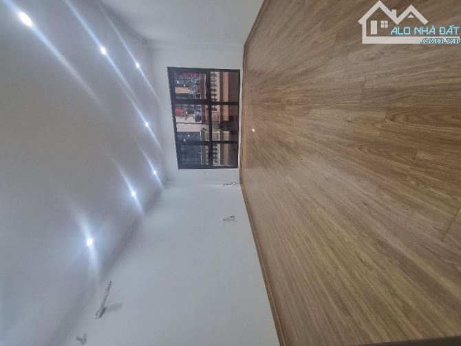 Bán nhà Bát Khối Long Biên lô góc 2 thoáng 41m2, 4 tầng, giá 6 tỷ 3 về ở luôn - 3