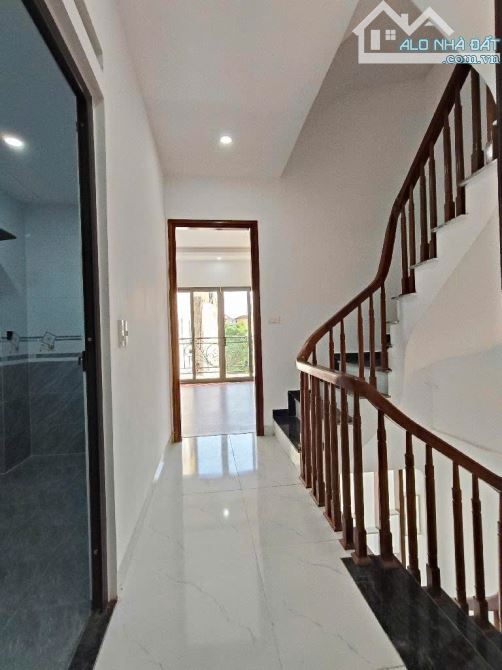 HIẾM NHÀ ĐẸP TAM TRINH FULL NỘI THẤT Ở LUÔN, TƯƠNG LAI GẦN PHỐ, 50M2 GIÁ CHỈ 7.7 TỶ - 3