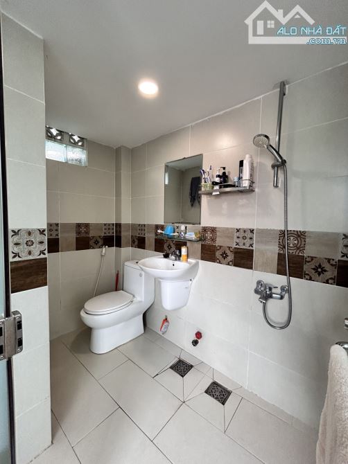 Bán Nhà Hẻm Ô tô - Ngay Vòng Xoay Lê Đại Hành, Phú Thọ, ĐH Bách Khoa, 5 Tầng Mới, Nhỉnh 5 - 3