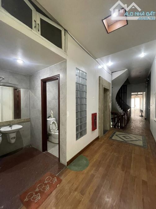MẶT PHỐ TT ĐỐNG ĐA, TÒA VP 7 TẦNG THANG MÁY, 1 MẶT PHỐ, 1 MẶT NGÕ Ô TÔ TRÁNH, GIÁ ĐẦU TƯ. - 3
