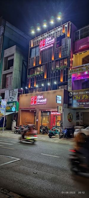 240tr! Cho thuê MT đối diện Vạn Hạnh Mall Q10 - 8*17m - 4 Tầng PCCC - 4