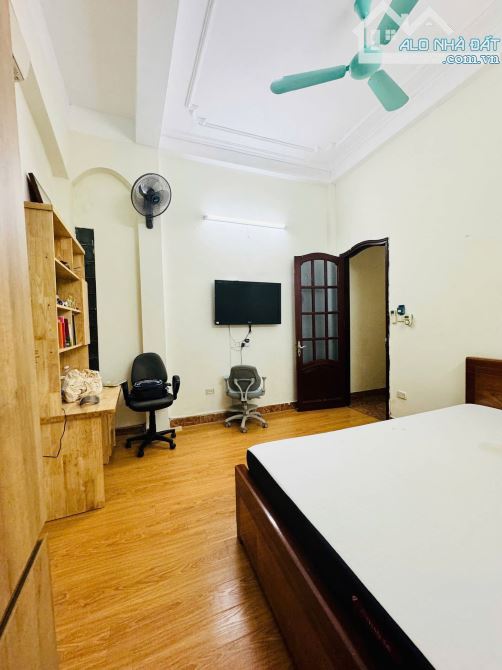 Bán nhà ngõ 155 Cầu Giấy, Hà Nội. Giá 8,6 tỷ. Diện tích 40/46m2 - 4