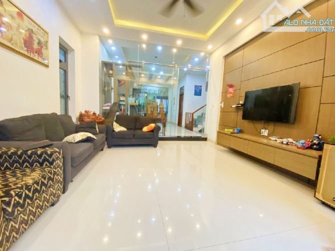 CẦN BÁN TRƯỚC TẾT CĂN BIỆT THỰ KHU VIP NAM VIỆT Á 180M2, SÁT SÔNG HÀN GIÁ NHỈNH 14 TỶ - 4