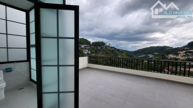 Khách Sạn Sang Trọng Hiện Đại. 15 PKD. View Đẹp Đường Khe Sanh. P10. Giá 27,5 Tỷ TL - 4