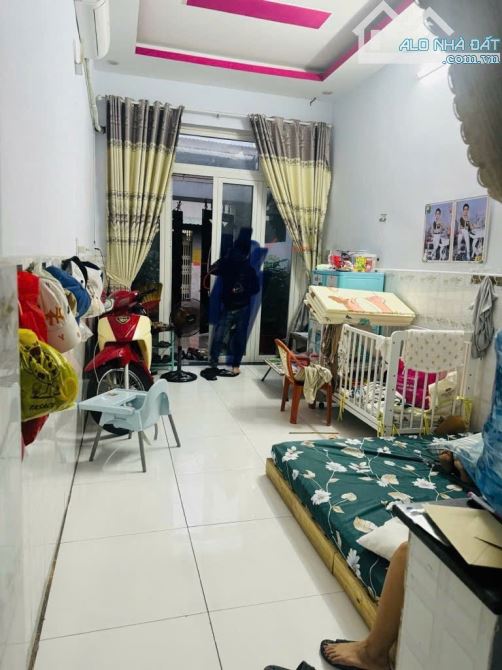 Nhà 3 tầng Mặt tiền đường đường TRUNG MỸ TÂY 6A, phường TMT, Q12, dt 40m2 (3mx13,5m) 3,7Tỷ - 4