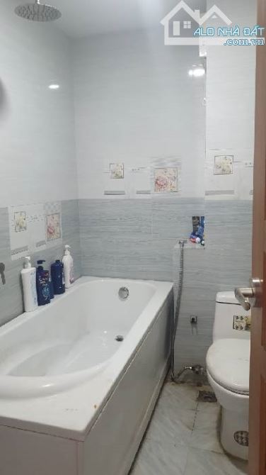 NHÀ QUẬN 10 CMT8 HẺM XE HƠI THÔNG 44M2, 4 TẦNG, NGANG 4M, 4PN, NHỈNH 8 TỶ - 4