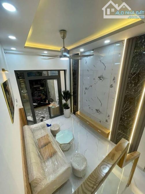 🏠🏘️💥Căn nhà đẹp SHR. Hẻm xe hơi đậu cửa, chỉ có 2.95 tỷ.  Nguyễn Ảnh Thủ - Phường Hi - 5