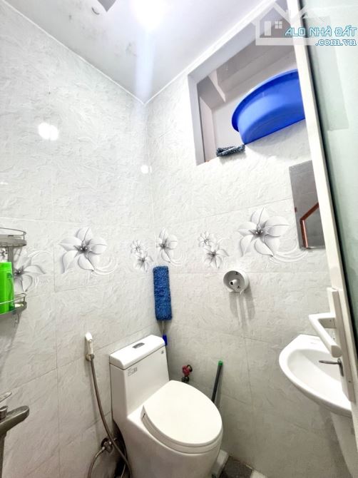 ĐỐI DIỆN VẠN PHÚC CITY HẺM XE HƠI 3 TẦNG BÊ TÔNG CỐT THÉP 4 PHÒNG NGỦ 56M2 - 5