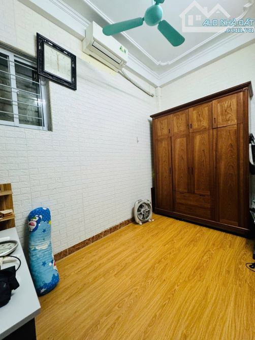 Bán nhà ngõ 155 Cầu Giấy, Hà Nội. Giá 8,6 tỷ. Diện tích 40/46m2 - 5