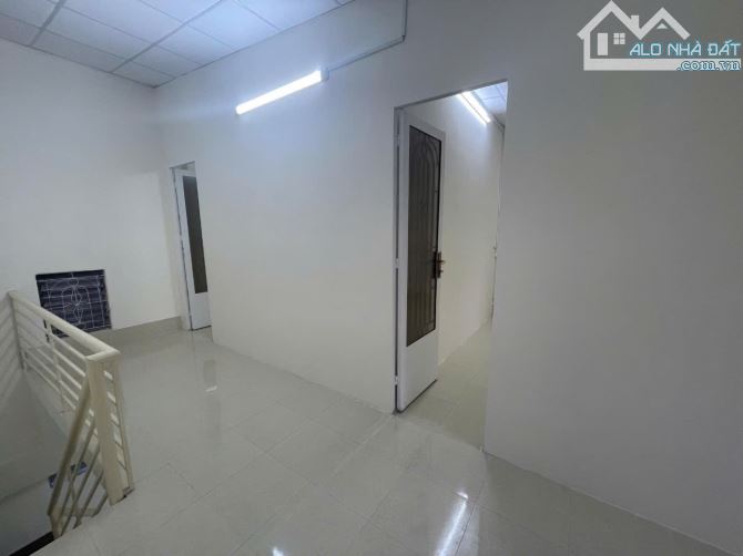 GẦN QUẬN 1 _ 48m _ HXH HOÀNG DIỆU _ 6x8m _ SỔ HỒNG RIÊNG HIỆU HỮU _ QUẬN 4 - 6