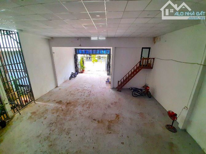 🎉🎉NHÀ DIỆN TÍCH KHỦNG 330M2 - MT 11M, ĐƯỜNG 7,5M GẦN BẾN XE, PHÙ HỢP LÀM KHO HÀNG, CÔNG - 6