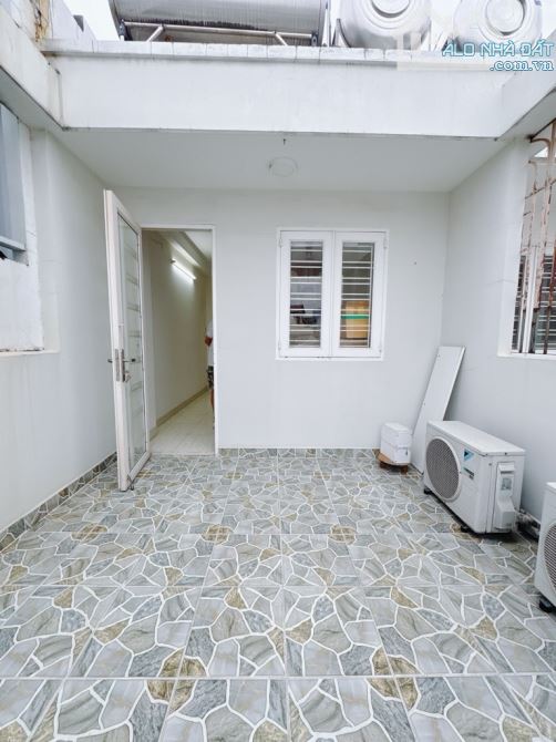 Chủ định cư NN cần bán gấp nhà mới Khánh Hội Q.4 dtst 130m2 chỉ nhỉnh 5T - 7