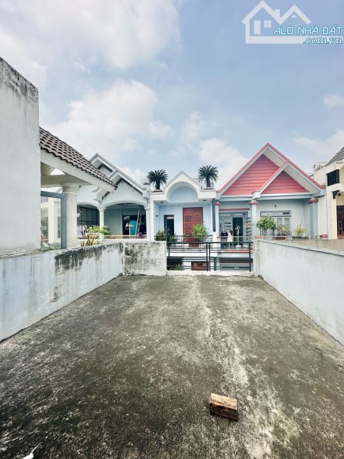 BÁN CĂN NHÀ MỚI 3 TẦNG, 50m2, HẺM XE HƠI 6m, NGAY GẦN EAON TÂN PHÚ , NHỈNH 4 TỶ. - 7