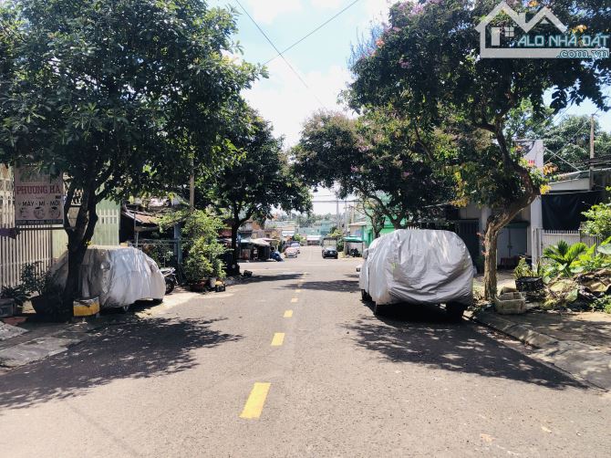 Nhà mặt tiền Bùi Thị Xuân, p. Yên Đỗ- phù hợp kinh doanh