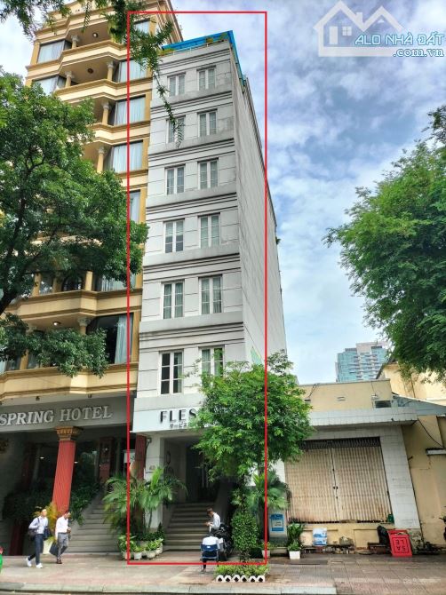 Bán Khách sạn MT Lê Thánh Tôn, P. Bến Nghé, Quận 1 (4,4x21m) Hầm 9T siêu đẹp HĐT 250tr