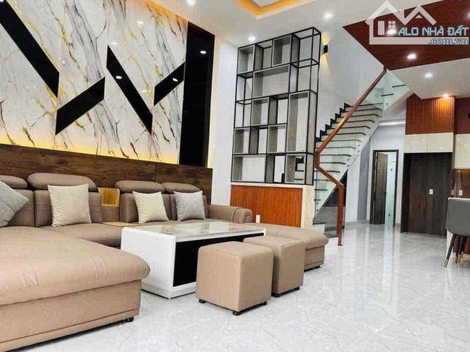 VIP VIP Bán nhà Đà Nẵng Siêu Đẹp 3 tầng Khu Sinh thái Hòa Xuân