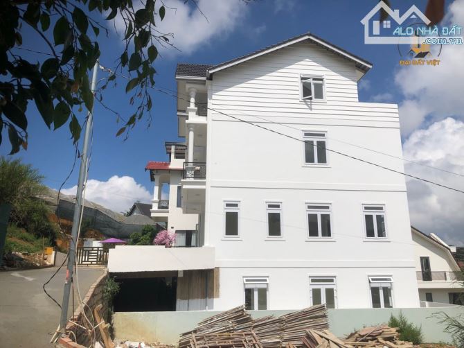 Hạ Gía Bán Căn Villa Song Lập Trịnh Hoài Đức, P11, Đà Lạt - 10,4 tỷ