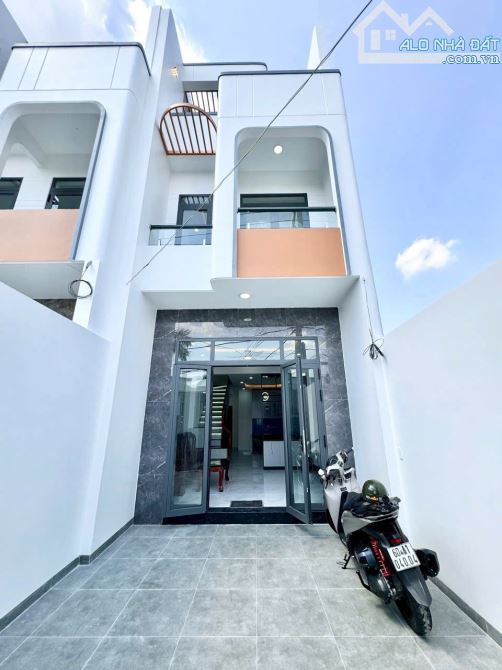 Nhỉnh 2 tỷTL,Bán nhà 1Lầu Góc 2MT đường xe nhỏ gần đường QLộ1K đi TT Thủ Đức 15p P Bửu Hòa