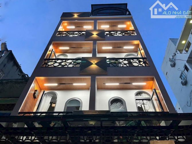 Quận 10 CHDV 15 phòng Full nội thất , DT100m2, tự khai thác 135Tr/tháng, giá chỉ 24.5 tỷ