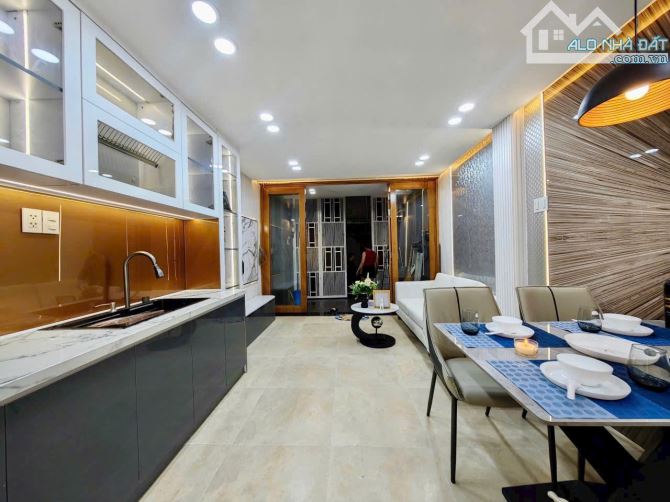 Villa Mini khu Phan Xích Long, Nhà 3 tầng tặng hết Nội thất như hình, Giá 6 tỷ 950tr TL