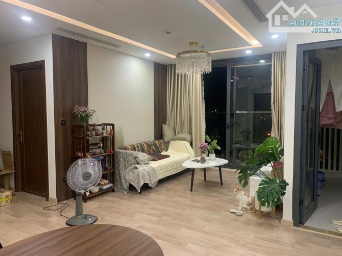 Cần bán căn hộ CT1 VCN luxury Phước Long: - Diện tích : 74m2 gồm 2 Phòng ngủ