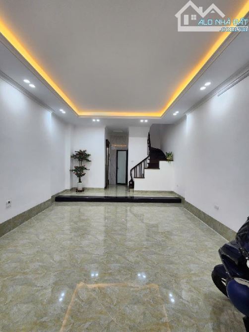 🌟 Nhà Kim Ngưu 42m², xây 4 tầng, giá 5.9 tỷ, Mặt tiền rộng,nhà đẹp ở ngay