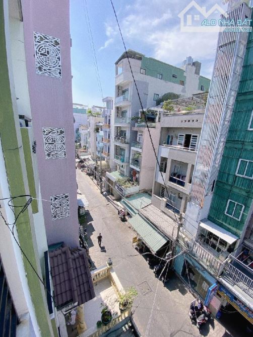 Khu đồng bộ đẹp - Đường Ba Tháng Hai (đắc địa); DIỆN TÍCH 55m2*3tầng - HXH vòng quanh