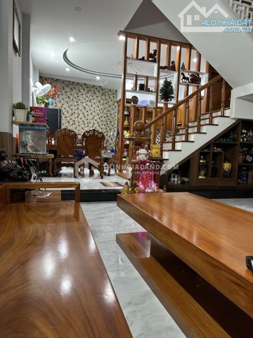 🏡BÁN NHÀ 1 TRỆT 2 LẦU_ PHẠM HỒNG THÁI_87M2_4PN_CHỈ 7.9 TỶ_HẺM Ô TÔ_TÂY NAM_GARA ĐỂ Ô TÔ🚗