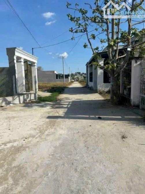 BÁN LÔ ĐẤT KẾ BÊN KHU CÔNG NGHIỆP 140M2 - GIÁ 1 TỶ 500 TRIỆU GỌI CHO EM XEM ĐẤT - 1
