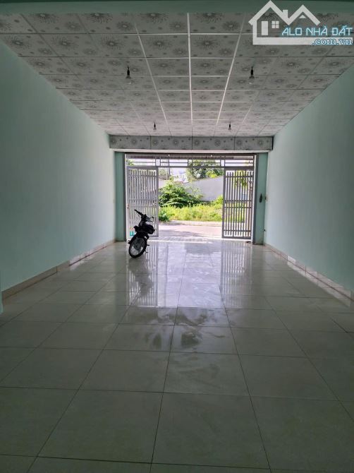 Cần tiền bán gấp căn nhà 94m2, đường Nguyễn Thị Sóc Hóc Môn giá 990 triệu - 1
