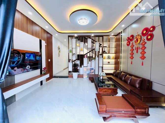 🏡 NHÀ ĐẸP 3 TẦNG KIỆT Ô TÔ TÔN ĐẢN - DỌN VÀO ĐÓN TẾT NGAY - GIÁ CHỈ 3.7 TỶ - 1