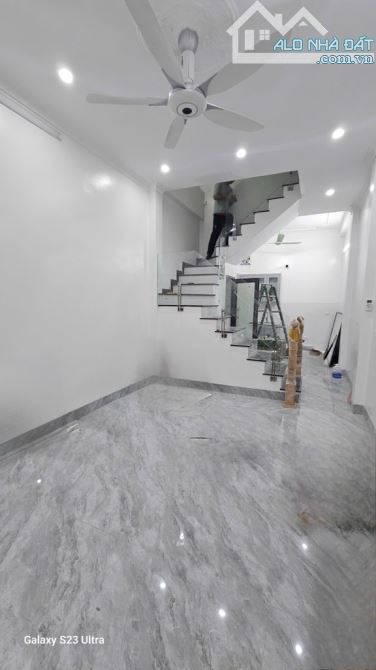 🏡Phân lô Trần Quốc Hoàn 40m2 4 tầng mt 4 mét nhỉnh 13 tỷ 💥💥💥 Ô TÔ VÀO NHÀ, NHÀ MỚI Ở N - 1