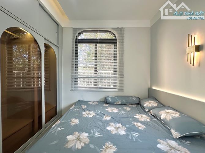 NHÀ ĐẸP FULL NỘI THẤT - KHU PHAN XÍCH LONG - VẠN KIẾP - MẶT TIỀN HẺM, Ô TÔ TRÁNH - 12