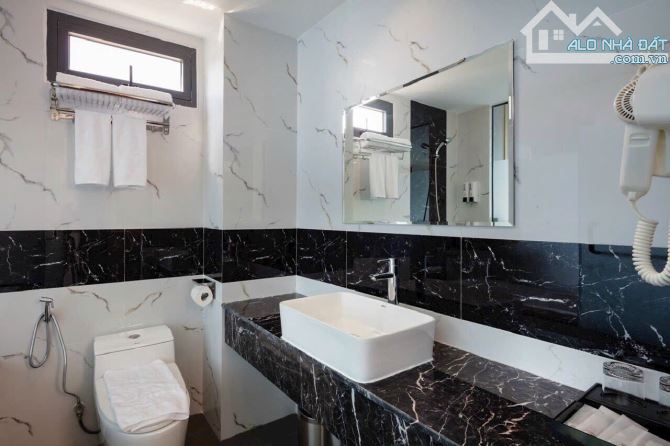 Cần chuyển nhượng khách sạn khu phố Tây mặt tiền đường Biệt Thự - Tp. Nha trang - 4