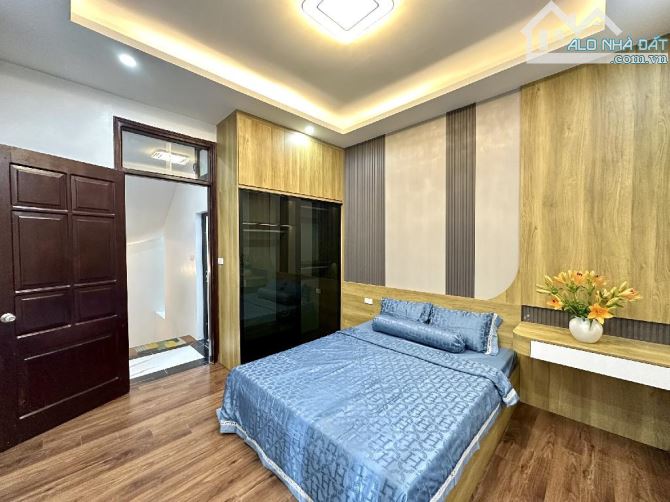 HOÀNG HOA THÁM -  sáng thoáng vô cùng - nhà đẹp ở luôn - 4 tầng-  55m2 - 10,5 tỷ - 2