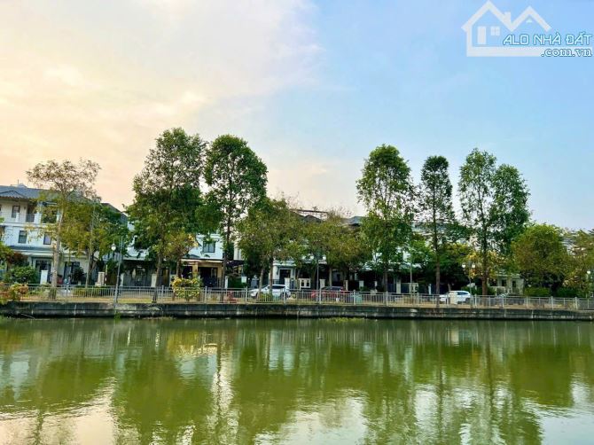 🌈 Hàng Hiếm Rẻ ! Lô đất View Sông Giồng - Gần 200m2 - Nở hậu - Giá quá tốt chỉ 21,7 tỷ - 2