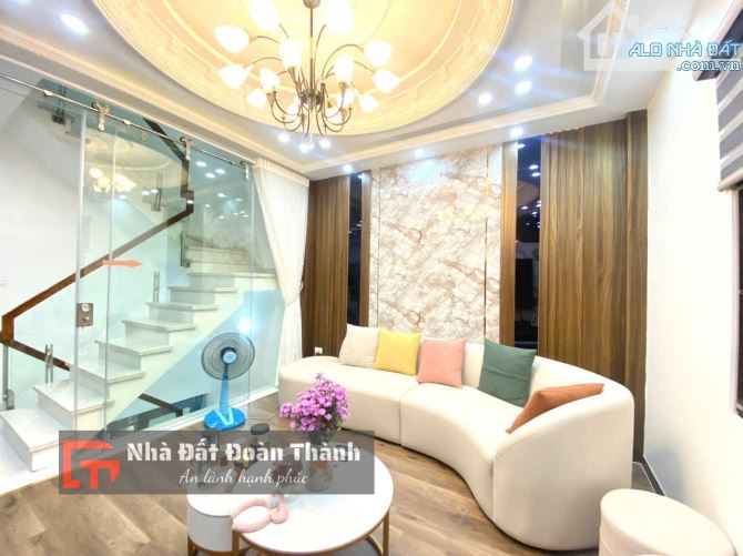40m2 nhà 4 tầng full nội thất khu phân lô TĐC Sao Sáng, 618 Ngô Gia Tự - 2