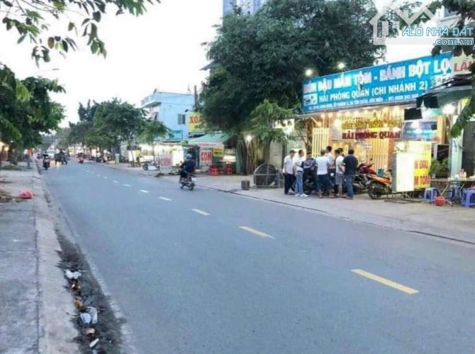 NHÀ MẶT TIỀN SONG HÀNH, TRUNG CHÁNH, HÓC MÔN 200M2 GIÁ GIẢM SÂU - 2