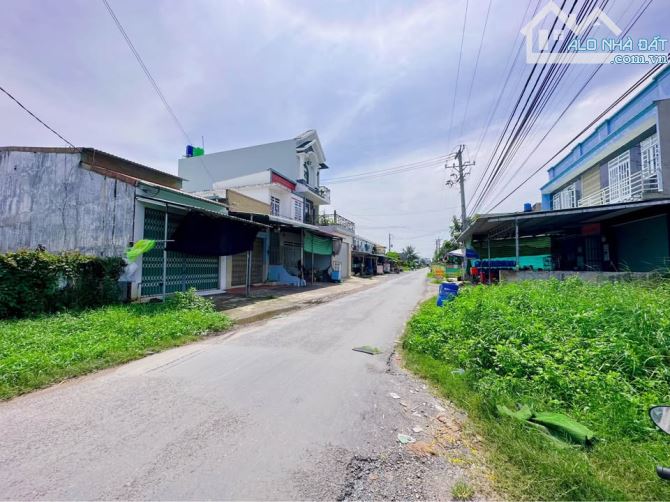 BÁN LÔ ĐẤT KẾ BÊN KHU CÔNG NGHIỆP 140M2 - GIÁ 1 TỶ 500 TRIỆU GỌI CHO EM XEM ĐẤT - 3