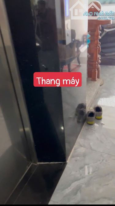 Nhà Mới 4 Lầu Song Hành_Nguyễn Văn Quá_ DT: 450m2 ,Có Thang Máy - 3