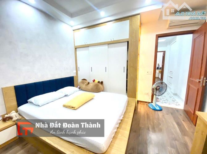 40m2 nhà 4 tầng full nội thất khu phân lô TĐC Sao Sáng, 618 Ngô Gia Tự - 3