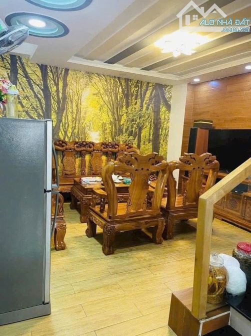 BÁN NHÀ 4x15M, 4TẦNG  HƠI THÔNG, HOÀNG BẬT ĐẠT-TÂN BÌNH-7TỶ9 - 4
