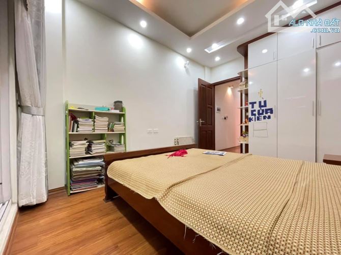MẶT NGÕ TRINH ĐÌNH CỬU - Ô TÔ THÔNG LÊ TRỌNG TẤN - NHÀ DÂN XÂY DT 45M 4 TẦNG ĐẸP, E Tùng - 5