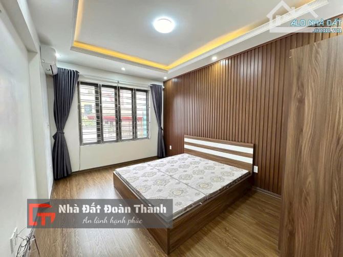 52m2 nhà sân cổng 4 tầng độc lập để lại full nội thất phố Văn Cao - 6