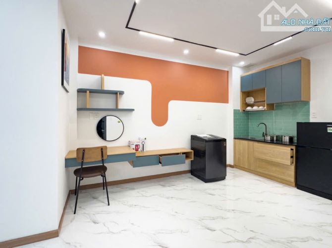 Quận 10 CHDV 15 phòng Full nội thất , DT100m2, tự khai thác 135Tr/tháng, giá chỉ 24.5 tỷ - 6