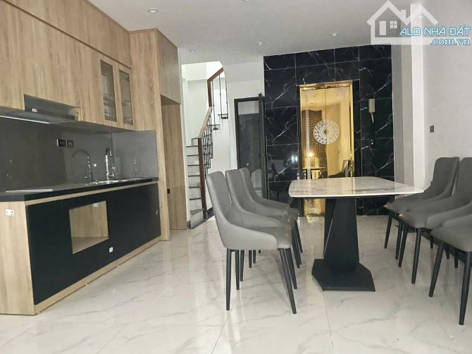 Bán Nhà có thang máy, Lê Quang Đạo, Làng Bún Phú ĐÔ, Nam Từ Liêm. DT: 50m2. Giá: 14,5 Tỷ - 7