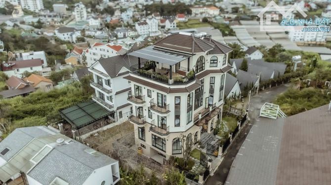 Bán biệt thự mới xây nội thật đẹp ngay trung tâm tp Đà Lạt thích hợp cho kinh doanh - 9